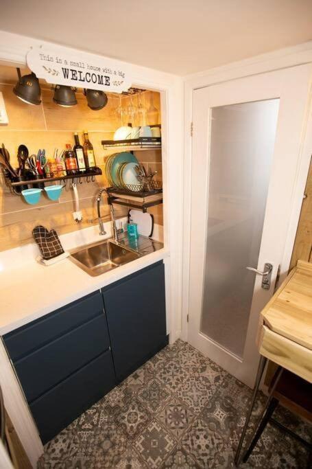 Apartment The Baby Grand- Quirky & Compact