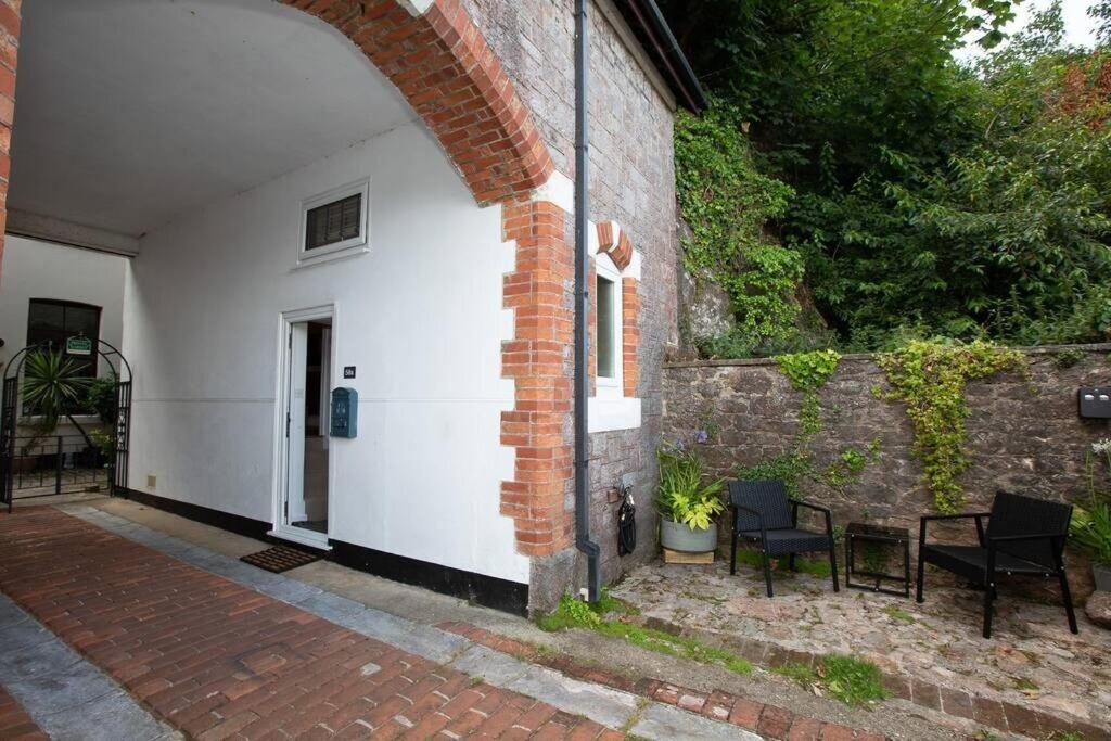 The Baby Grand- Quirky & Compact Apartment Torquay